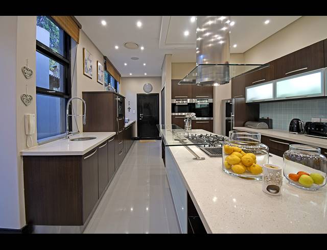 4 BEDROOM HOUSE FOR SALE IN BEDFORDVIEW